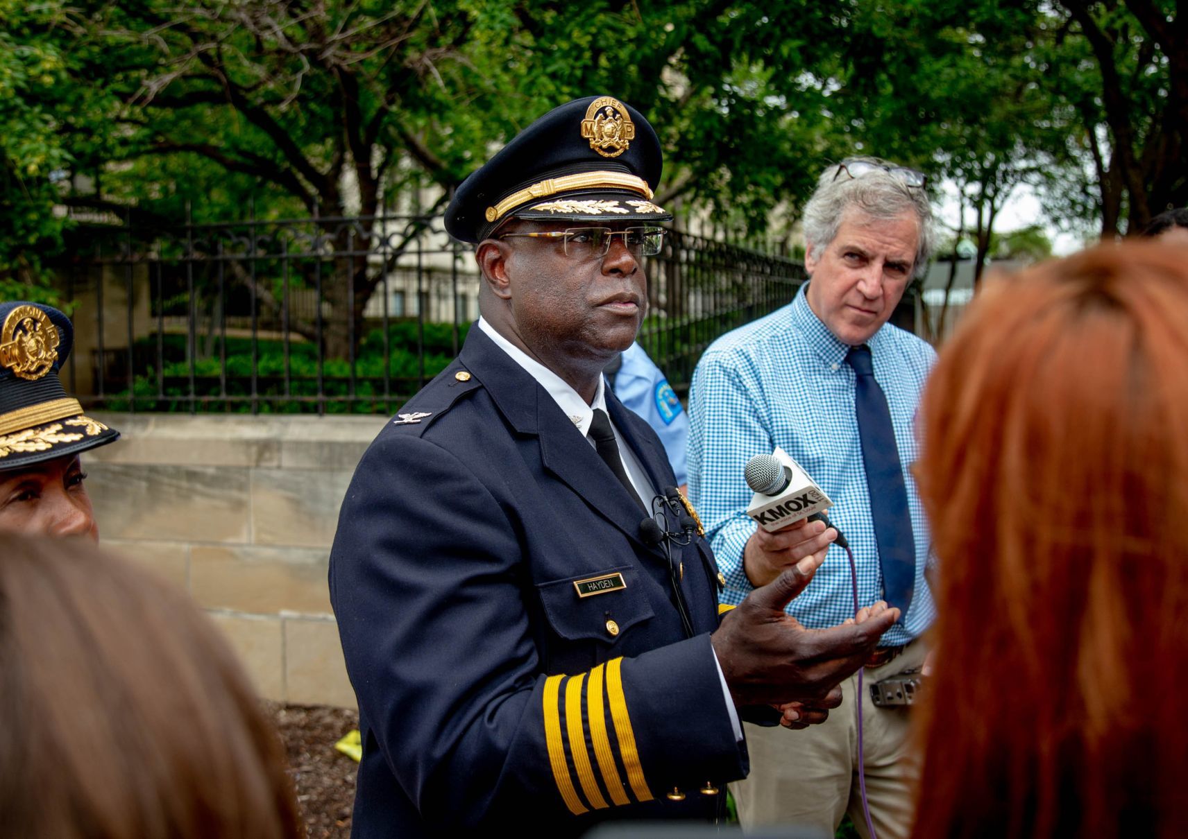 Man killed by St. Louis police officer after shooting different officer in leg